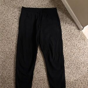 Aritzia TNA Cozy Boyfriend Joggers